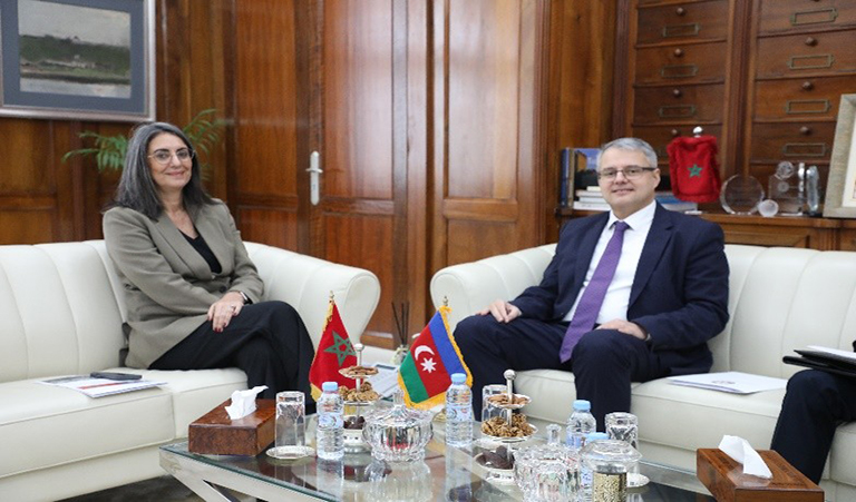 Rencontre de Mme la ministre avec monsieur Nazim SAMADOV, ambassadeur extraordinaire et plénipotentiaire d’Azerbaïdjan au Maroc