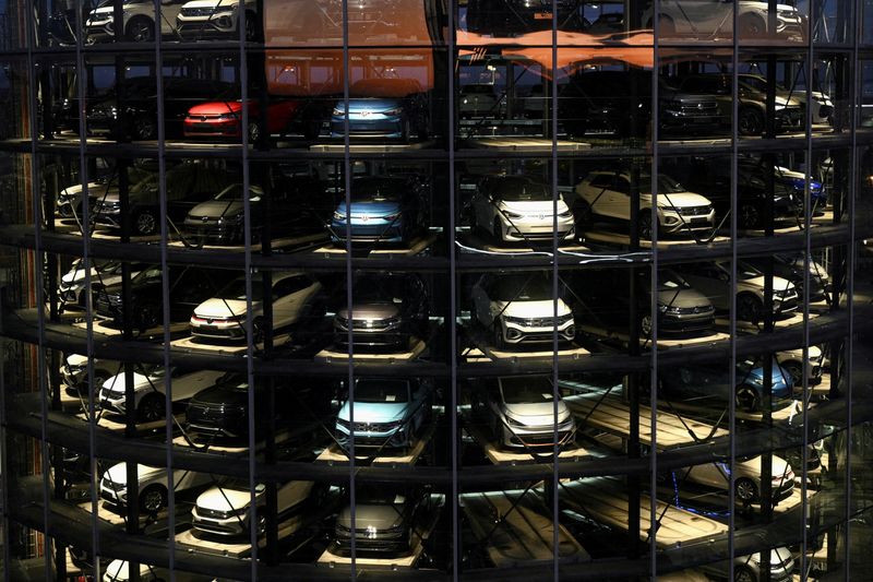 Volkswagen reports stronger cash flow despite Porsche woes and weak China sales