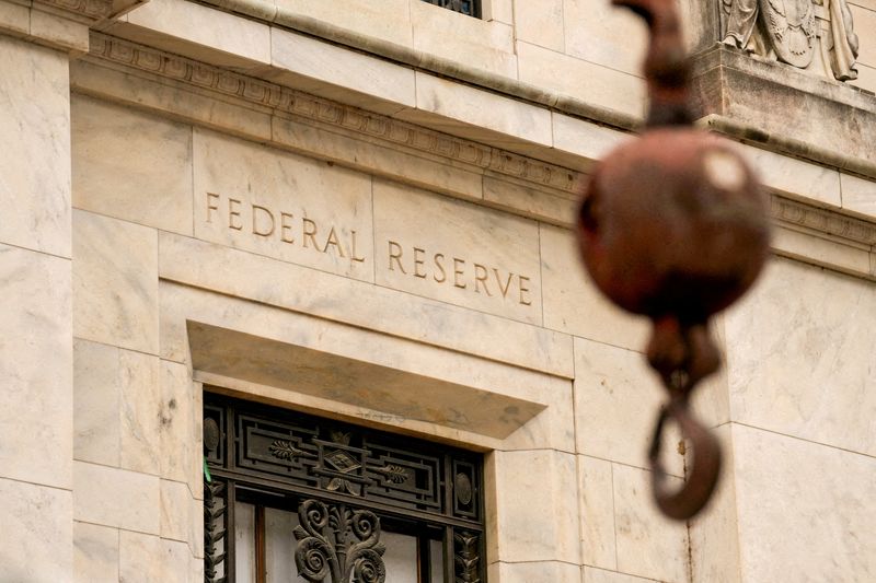 Anticipated Fed Rate Pause Reinvigorates Risk Appetite Among Bond Investors